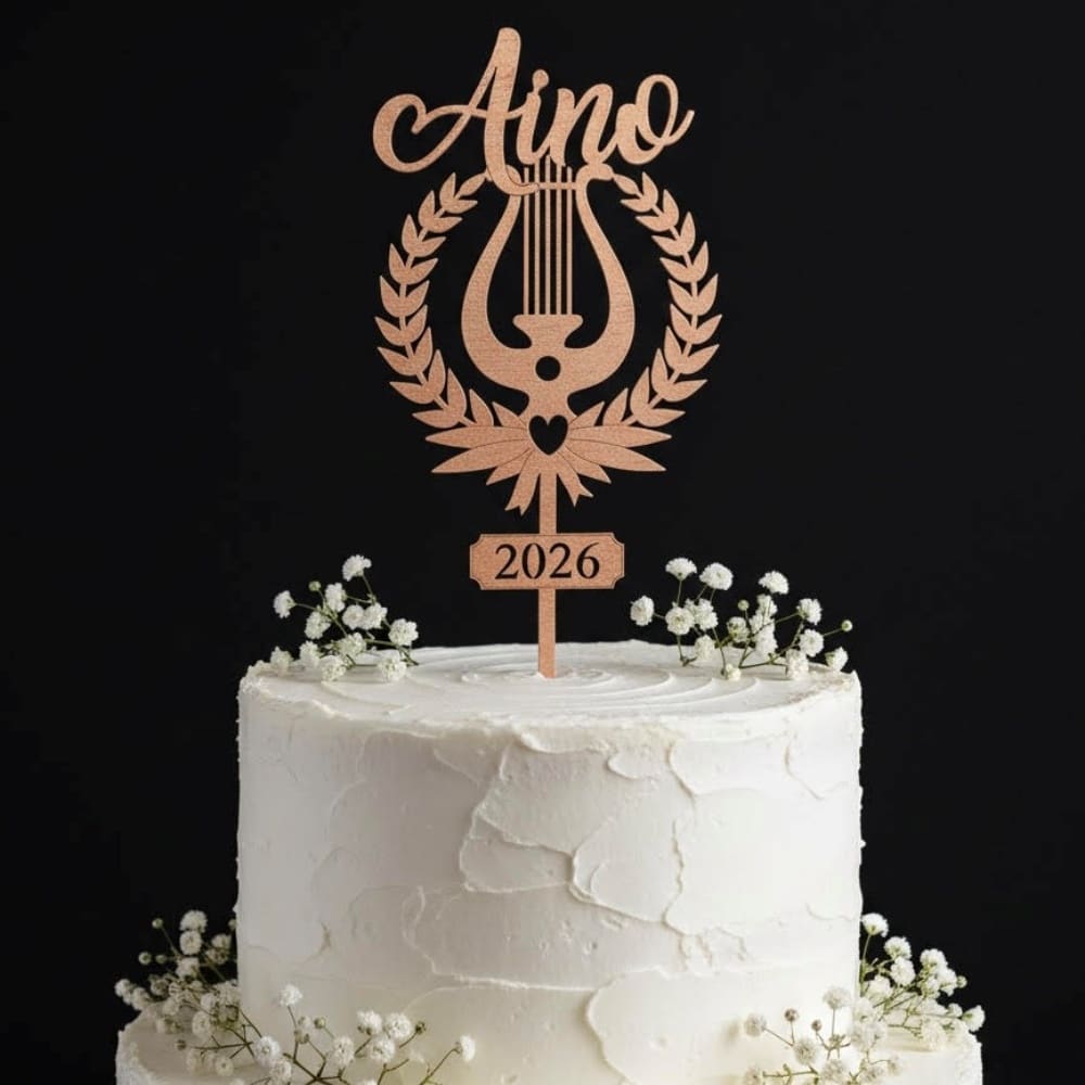 Ylioppilaslyyra -kakkukoriste omalla nimellä