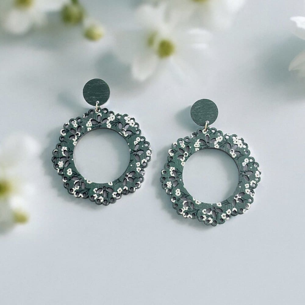 Kesäpyörre -korvakorut